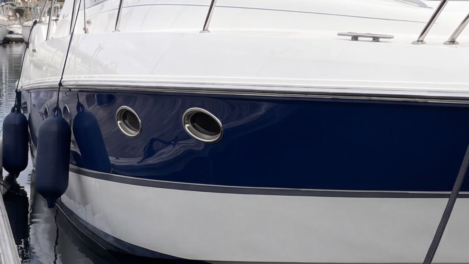The same hull side after polishing, deep blue with reflections